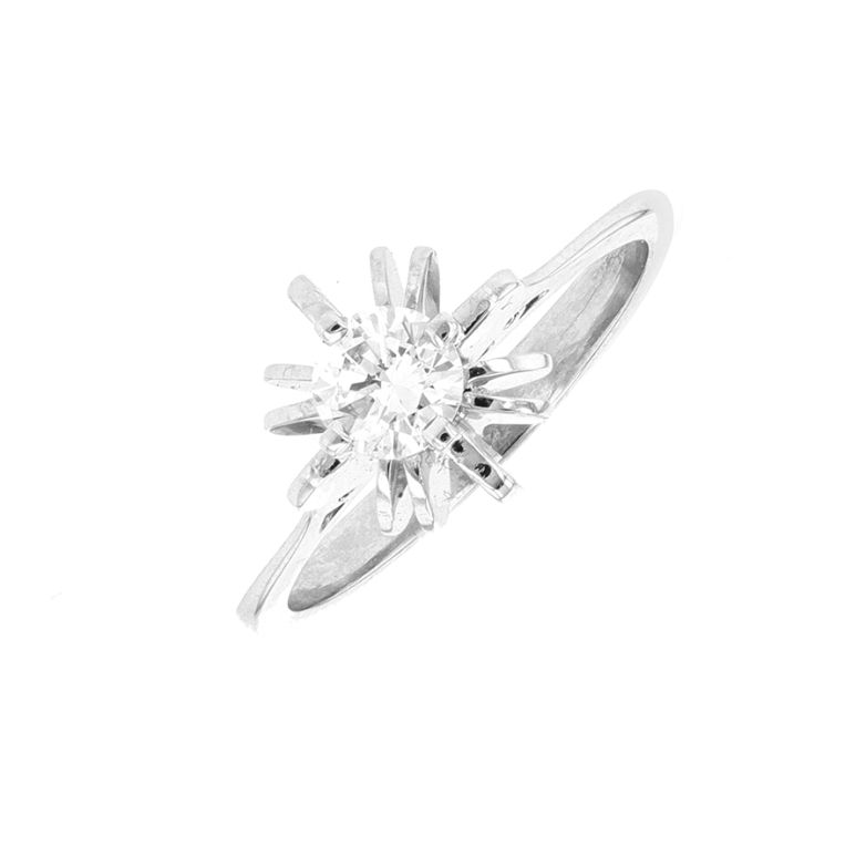 Acheter Bague vintage diamant 0.35 carat or blanc 3.41g Comme neuf - 930,00 € Bague vintage diamant 0.35 carat or blanc 3.41g Comme neuf - reconditionné disponible sur Gemme Les Bijoux